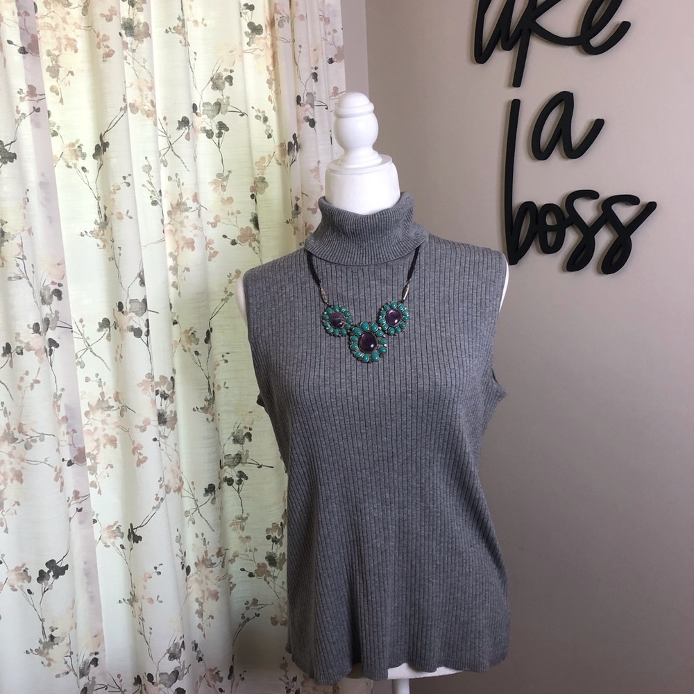 Chico’s Sleeveless Ribbed Gray Turtle Neck